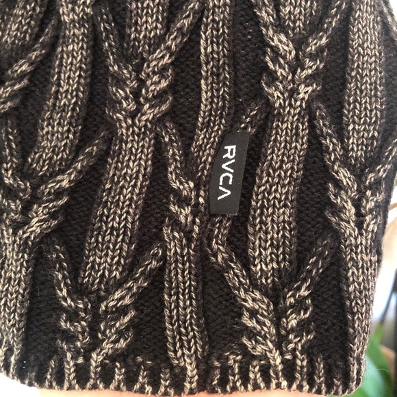RVCA cable knit acid wash sweater - Picture 5 of 10